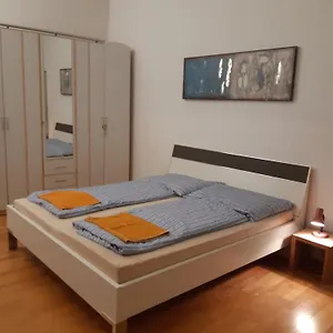 Dahlia Apartment Vienna